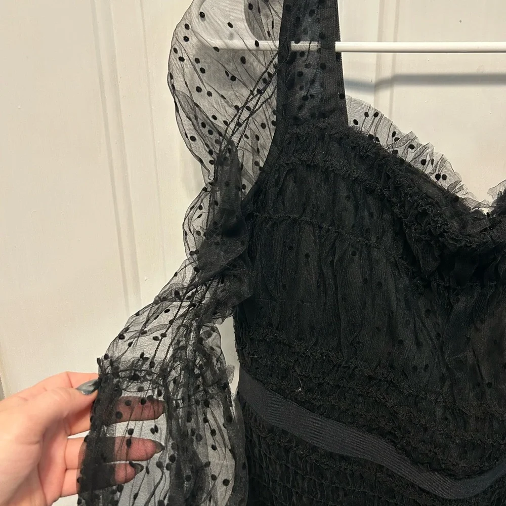 Elegant Black Lace Mesh VENUS Dress - Picture 2 of 6